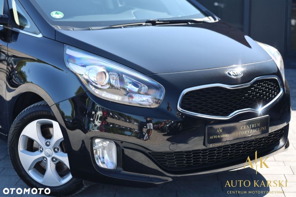 Kia Carens - 15