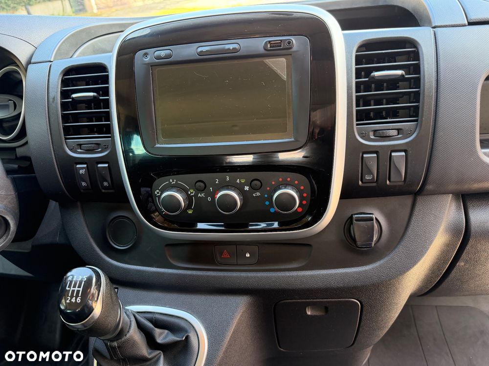 Renault Trafic - 17