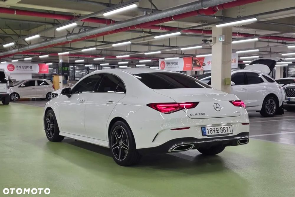 Mercedes-Benz CLA 250 4Matic 8G-DCT Edition Progressive Line - 6