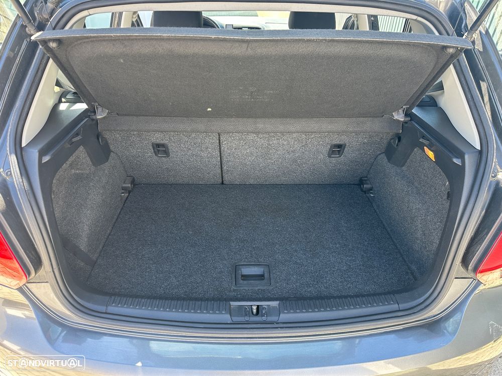 VW Polo 1.6 TDI Confortline BlueMotion - 21