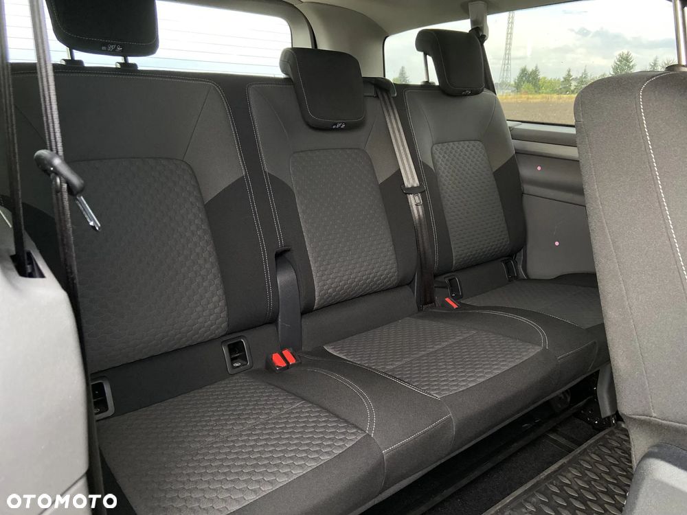 Volkswagen Transporter Caravelle Lang DSG - 21