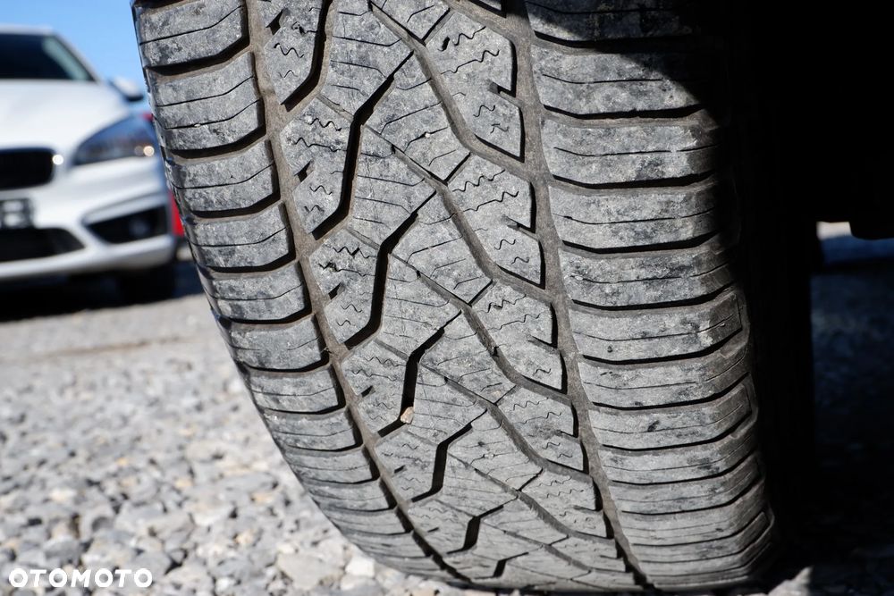 Nissan Qashqai 1.5 dCi N-Connecta - 38