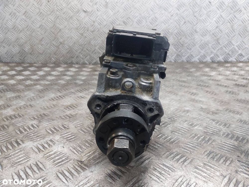POMPA WTRYSKOWA OPEL ZAFIRA A 2.0 DTI 0470504203 - 2