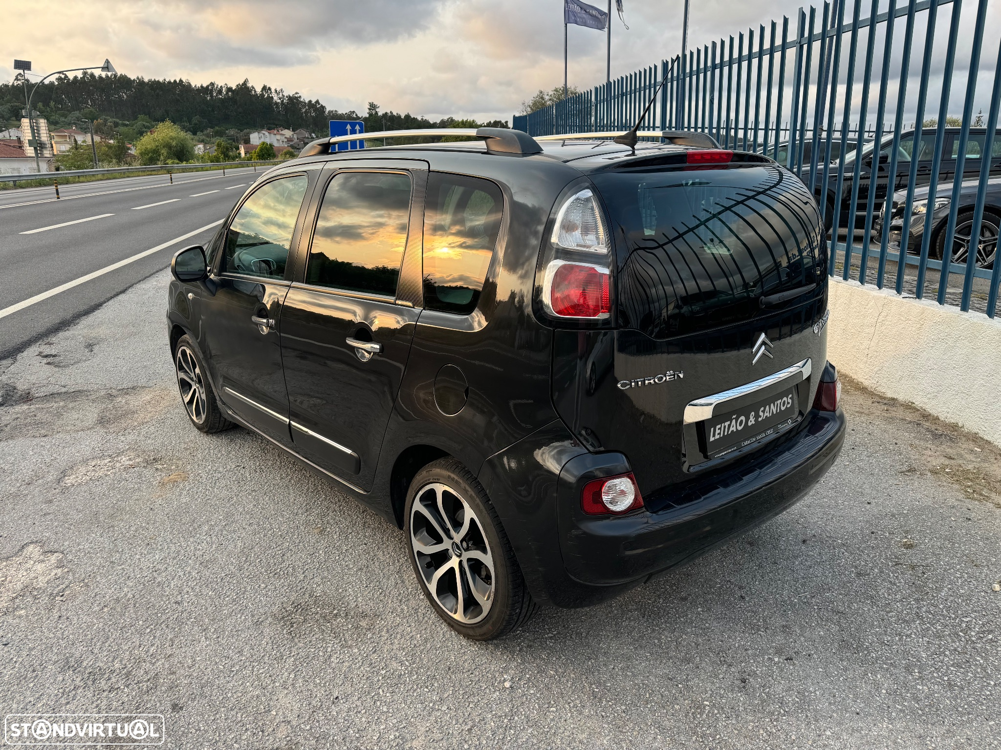 Citroën C3 Picasso 1.6 HDi Exclusive Airdream - 25