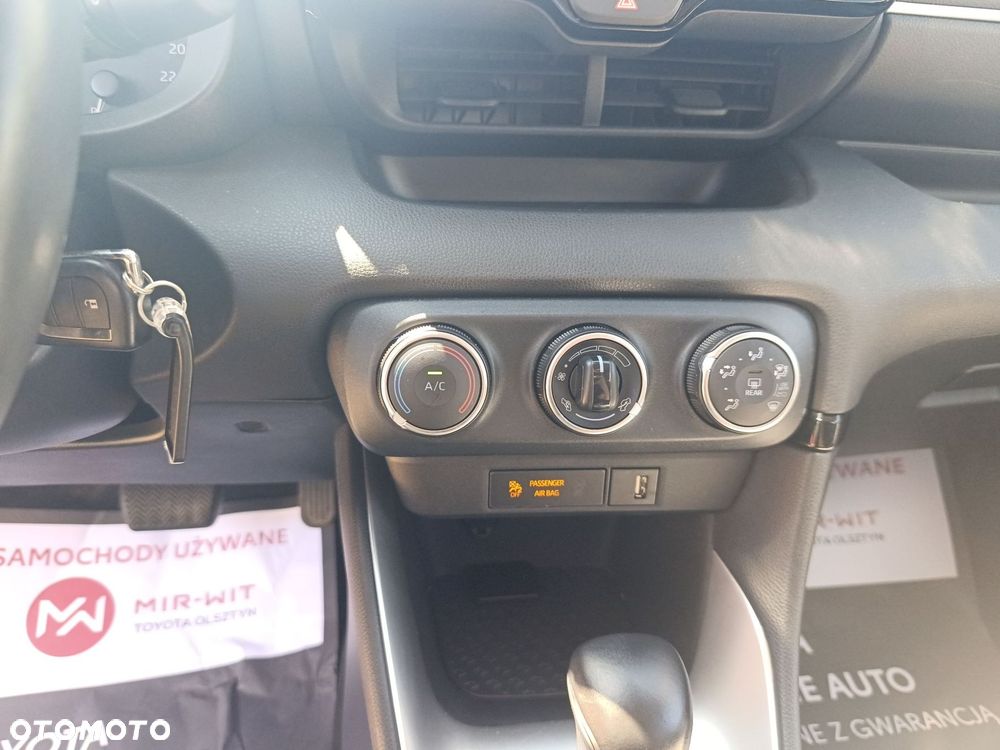 Toyota Yaris 1.5 Comfort CVT - 25