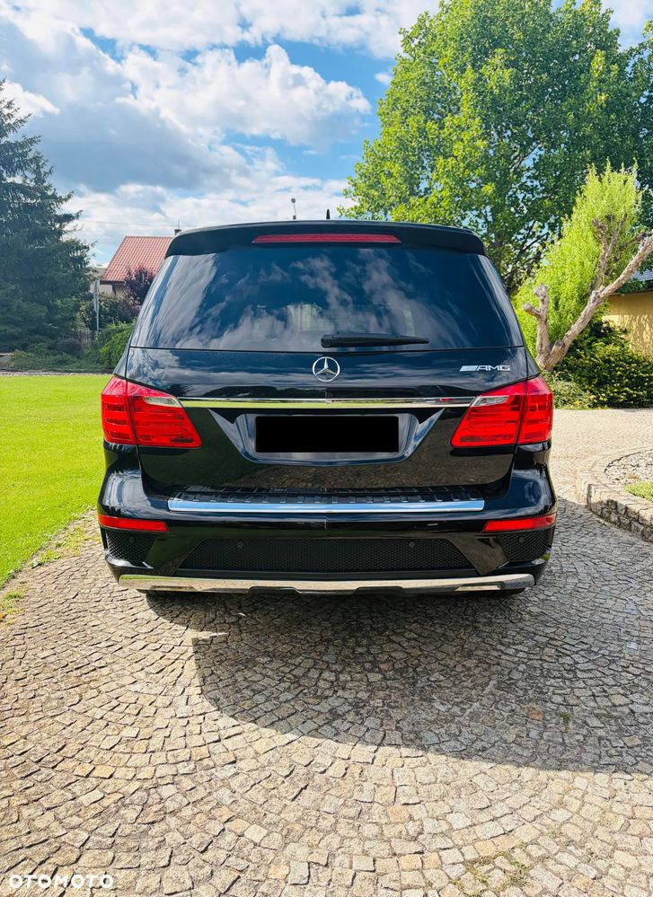 Mercedes-Benz GL 350 BlueTEC 4-Matic - 6