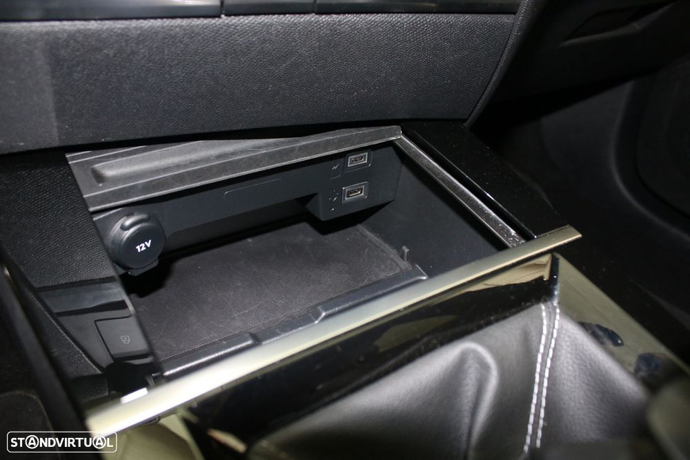 Opel Astra 1.2 T GS Line S/S - 16