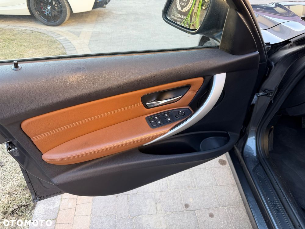 BMW Seria 3 320d Efficient Dynamics Edition - 16