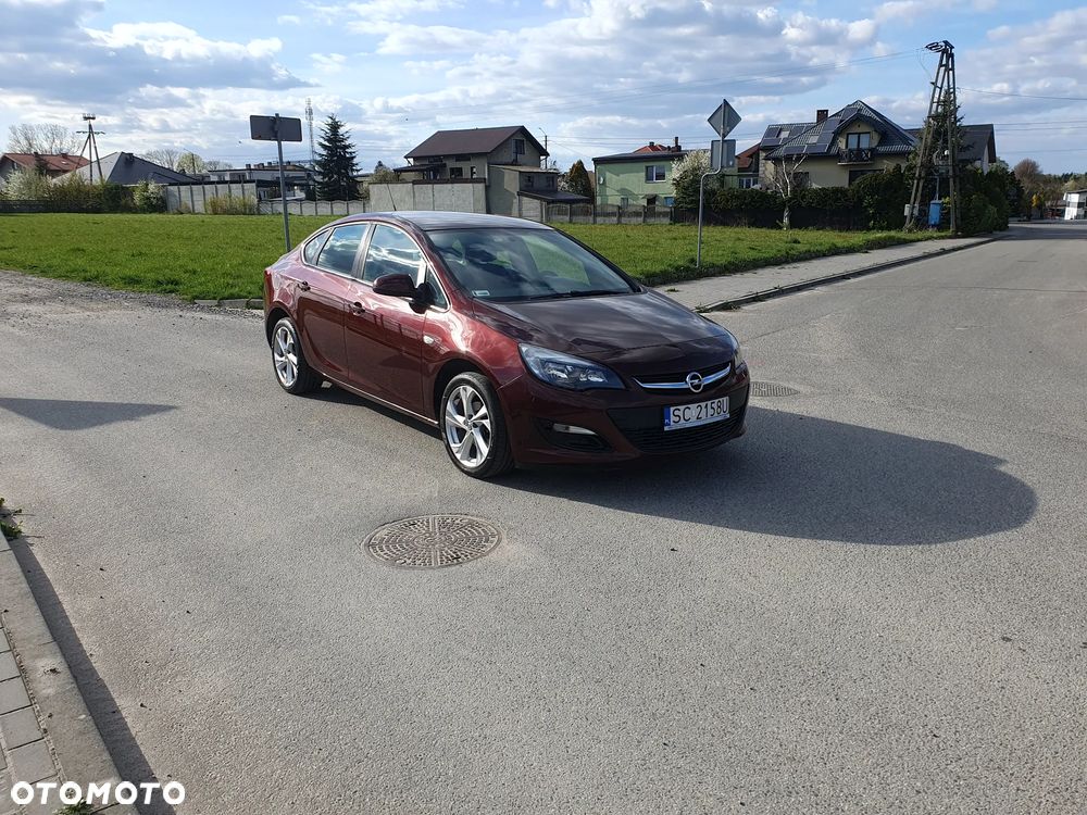 Opel Astra 1.4 T EU6 - 15