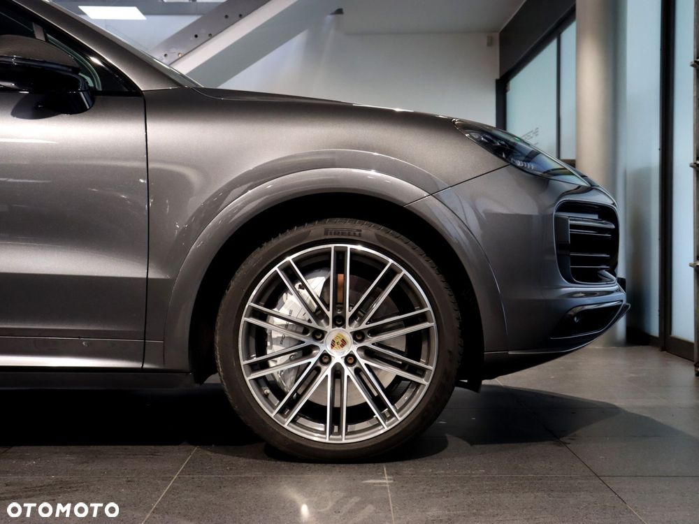 Porsche Cayenne Standard - 23