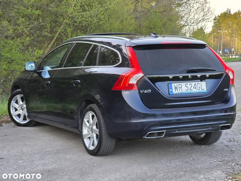 Volvo V60 D4 AWD Geartronic Ocean Race - 10