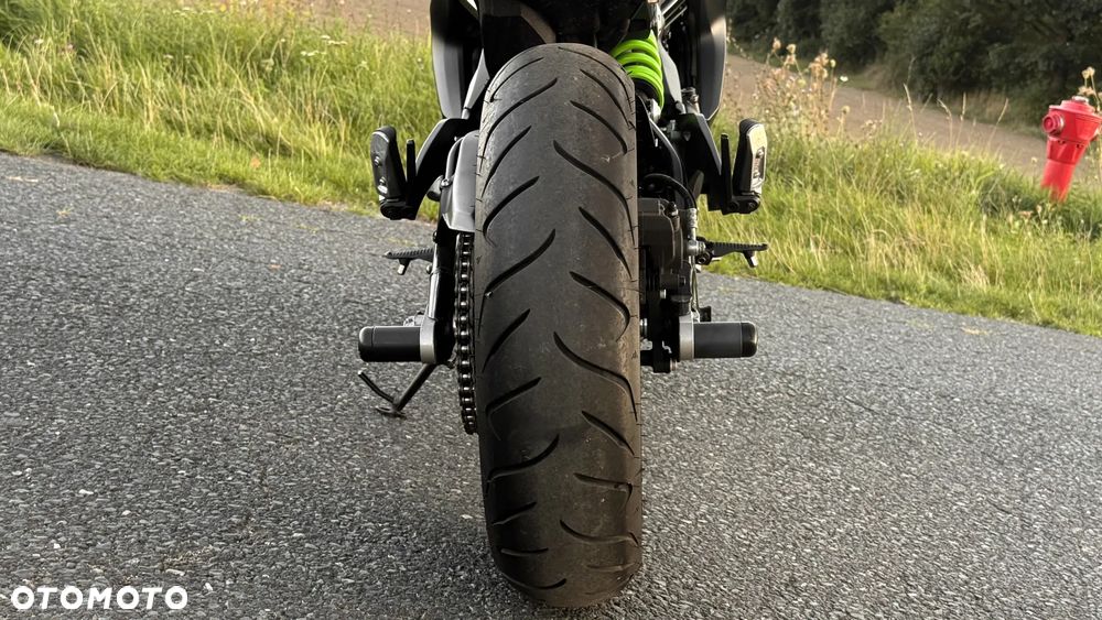 Kawasaki ER - 17