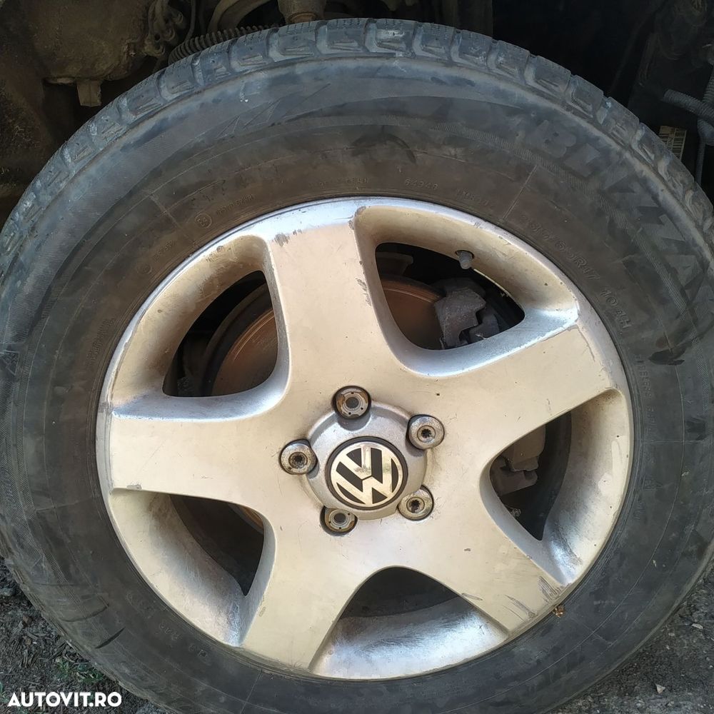 Dezmembrari  VW TOUAREG (7L)  2002  > 2010 2.5 R5 TDI Motorina - 7