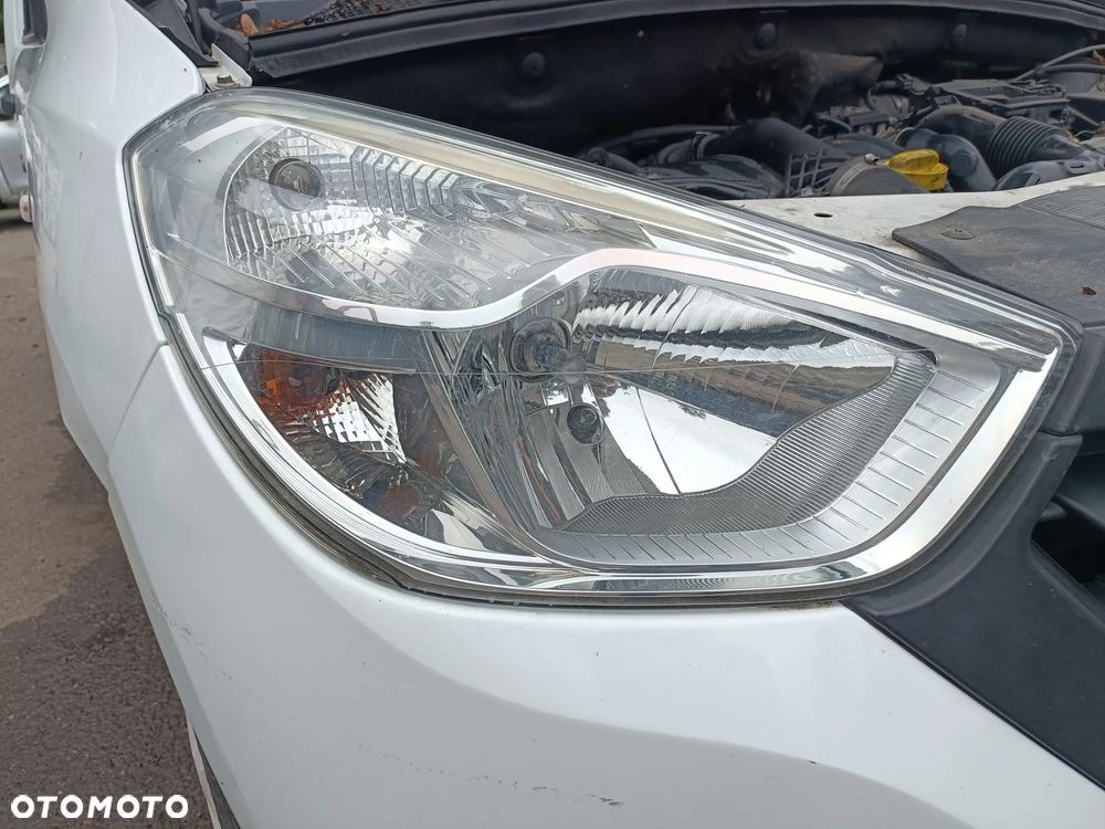 DACIA DOKKER 12-17 2013 r. lampa prawy przód prawa przednia PP EU * - 1