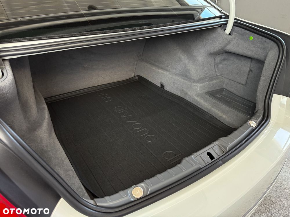 BMW Seria 7 730d - 23