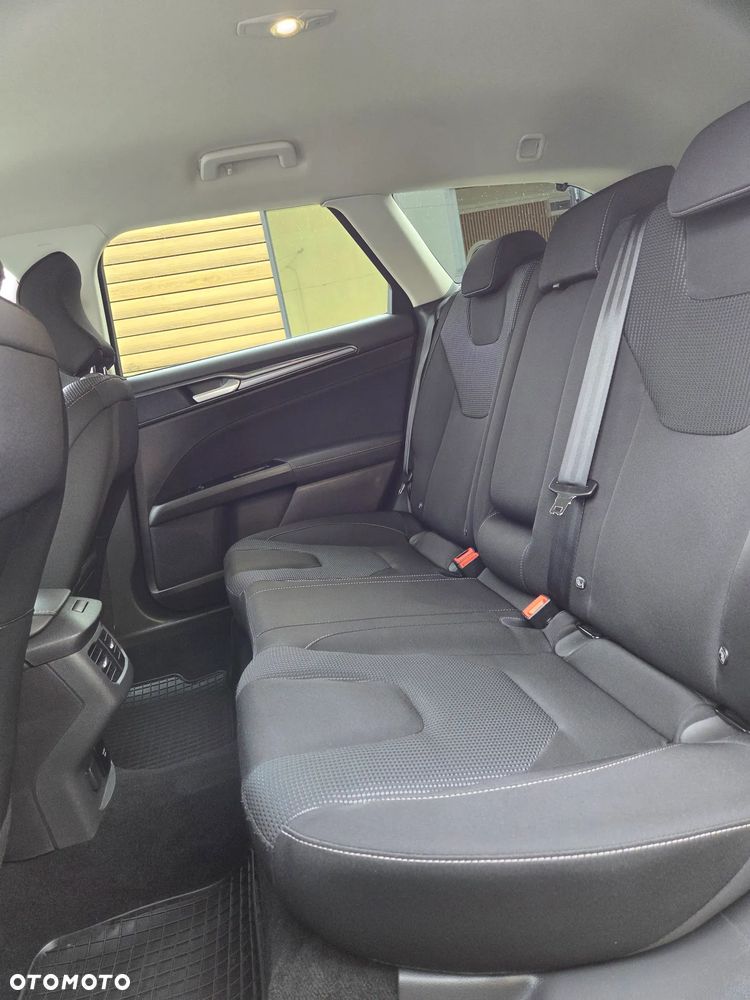 Ford Mondeo 2.0 EcoBlue Titanium - 17