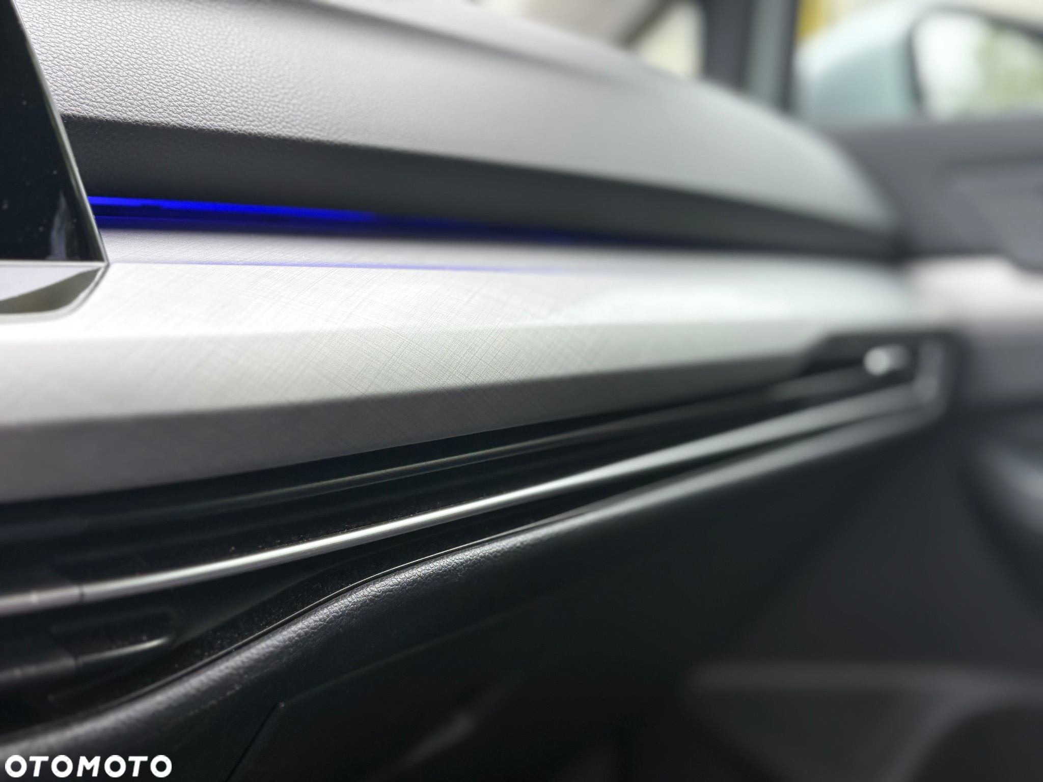 Volkswagen Golf - 14