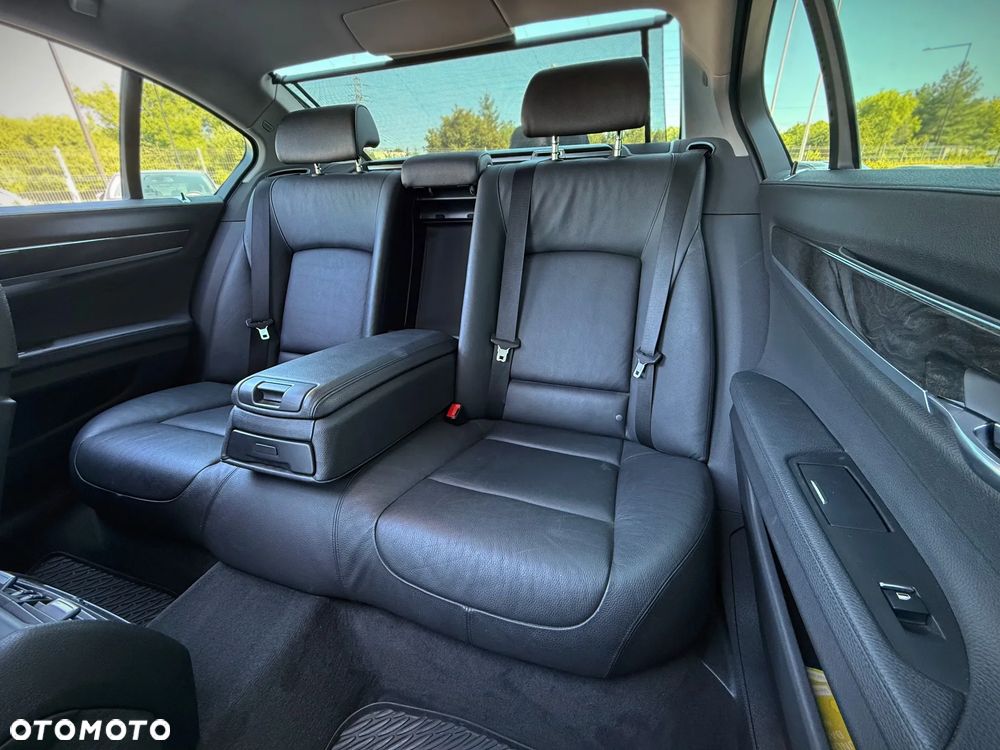 BMW Seria 7 740d xDrive - 18