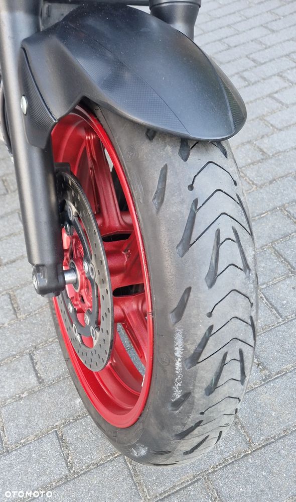 Suzuki SV - 25