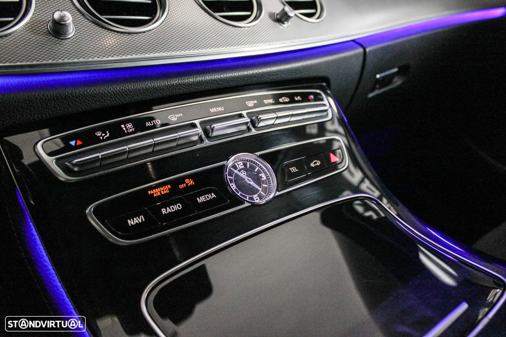 Mercedes-Benz E 220 d AMG - 42