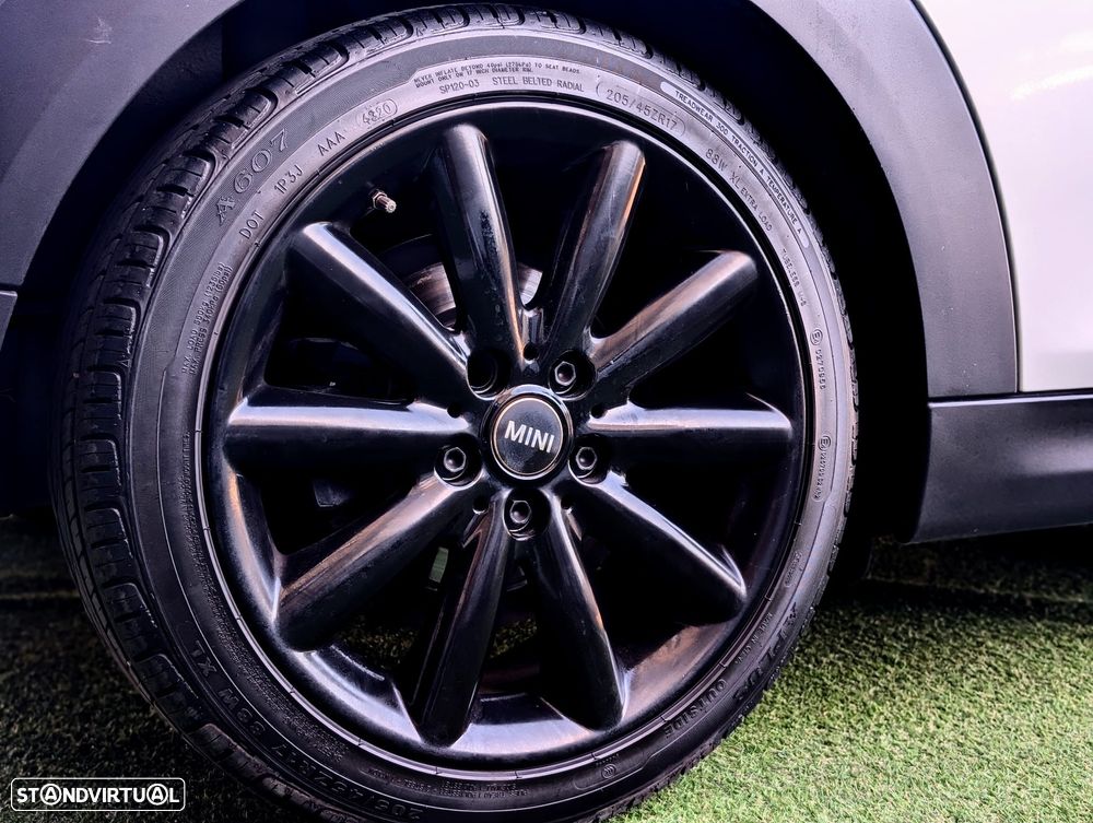 MINI 3 Portas Cooper D - 19