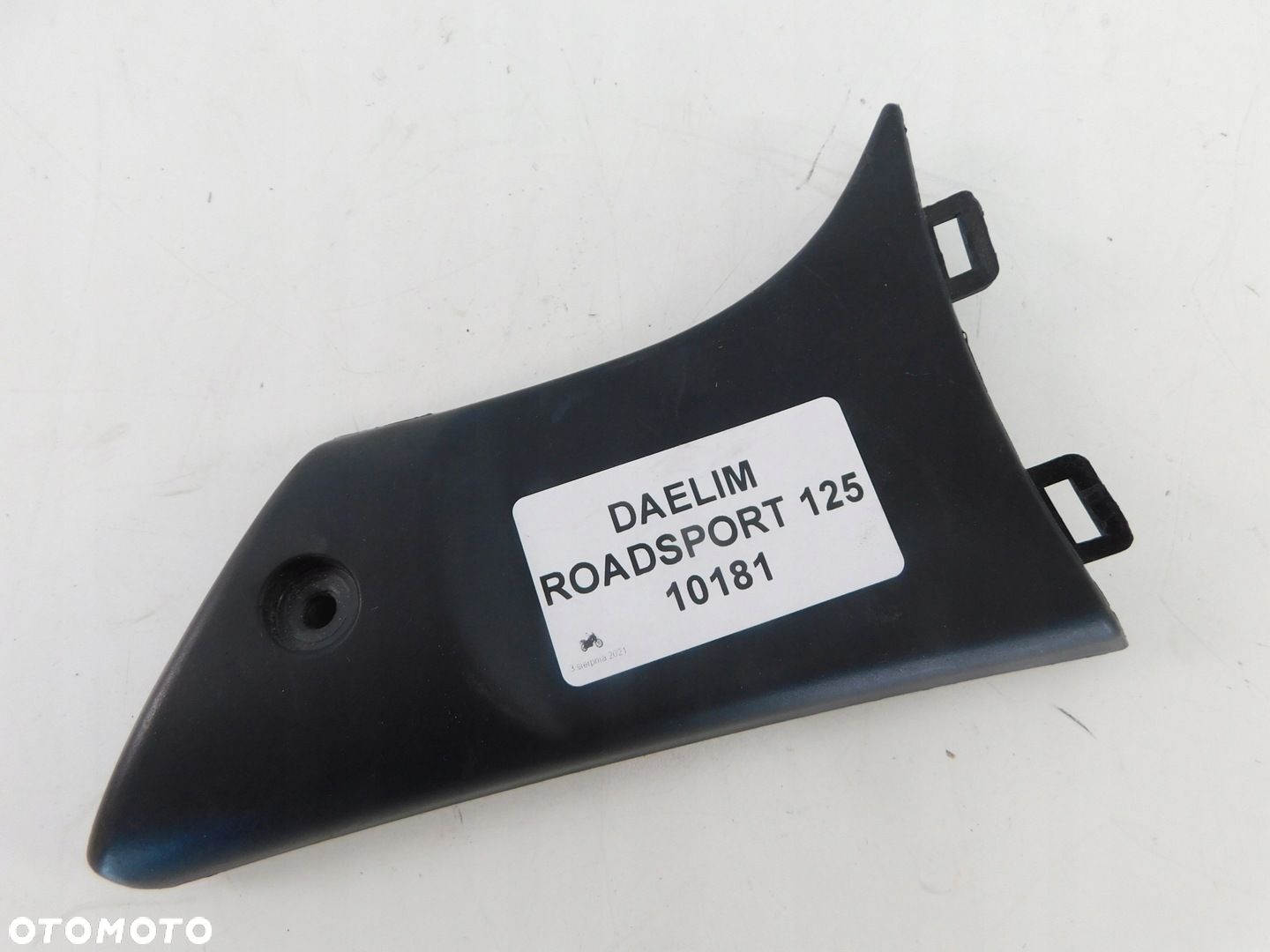 DAELIM ROADSPORT 125 WYPEŁNIENIE CZASZY PRAWE - 1