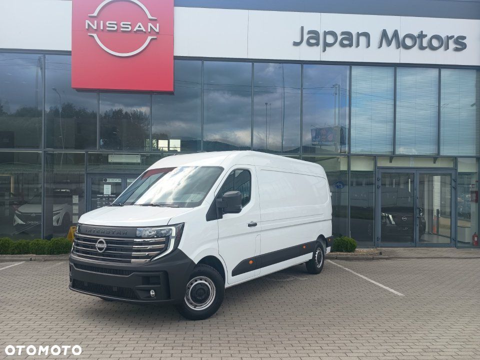 Nissan Interstar - 3