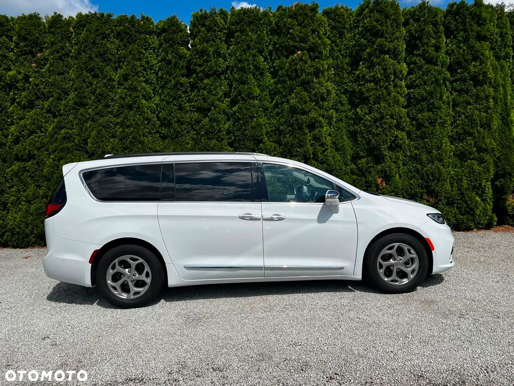 Chrysler Pacifica - 6