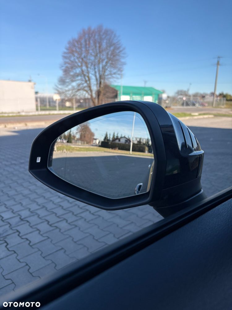 Audi A4 Limousine - 11