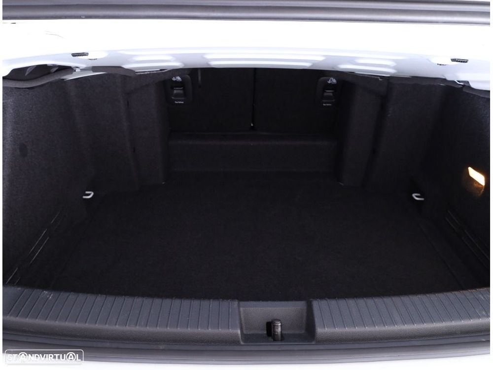 Volkswagen T-Roc Cabrio 1.0 TSI Style — fotografia 11