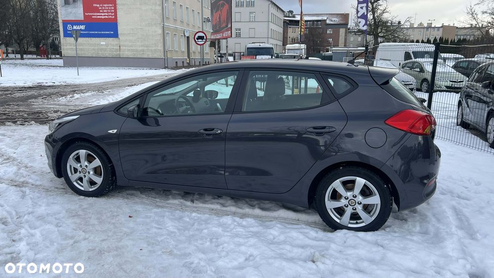 Kia Ceed - 7