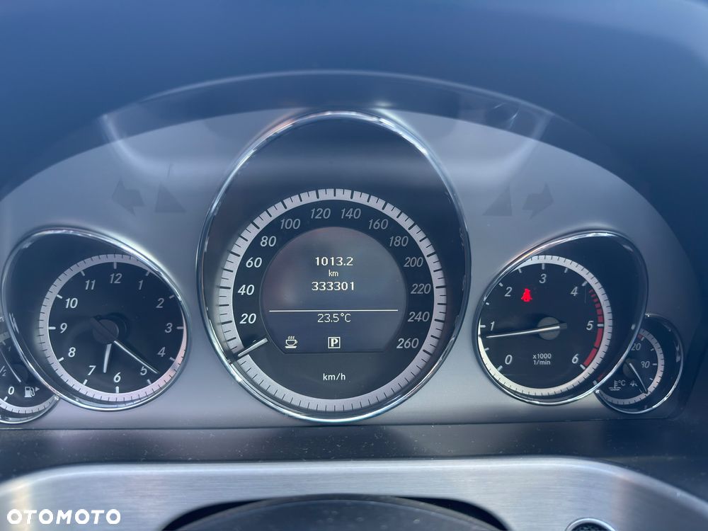 Mercedes-Benz Klasa E 250 CDI DPF BlueEFFICIENCY Avantgarde - 12