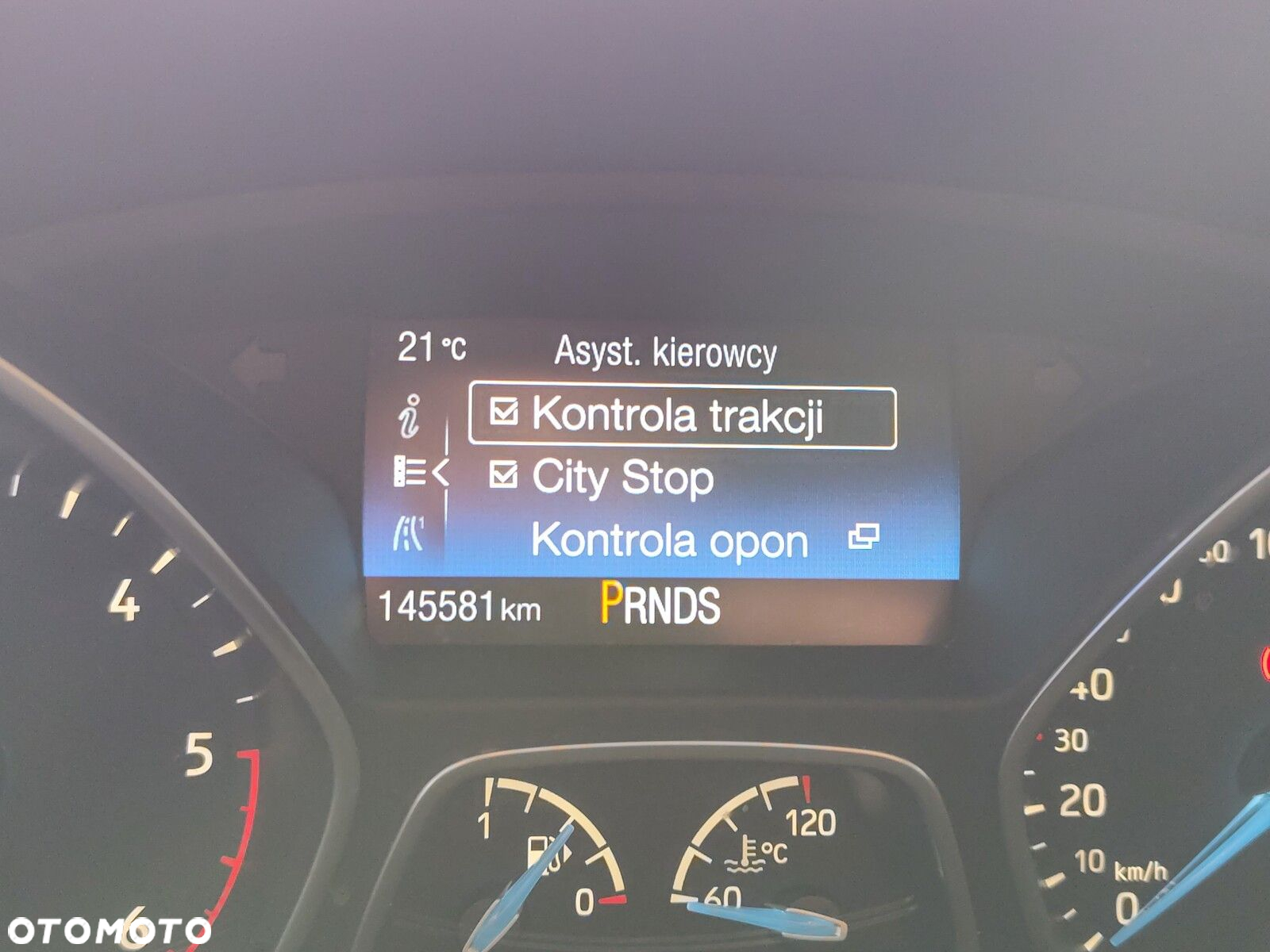 Ford Grand C-MAX - 28