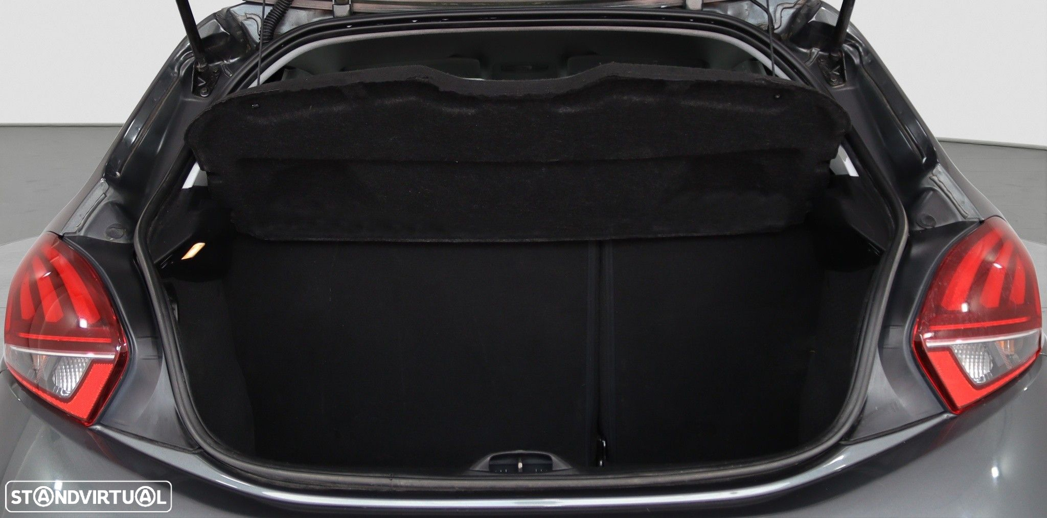 Peugeot 208 PureTech 82 Style - 14
