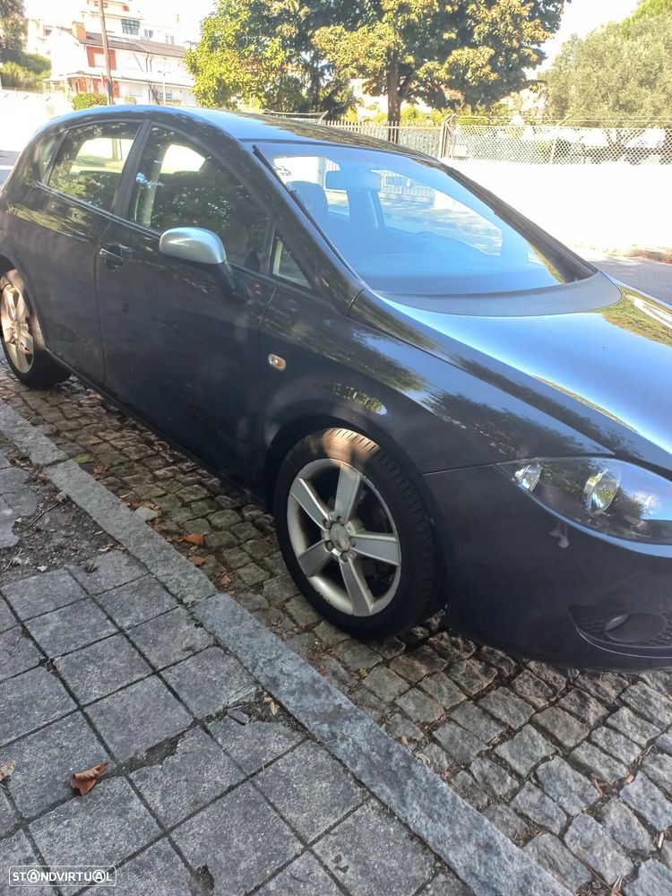 Seat Leon 2006 photo 2