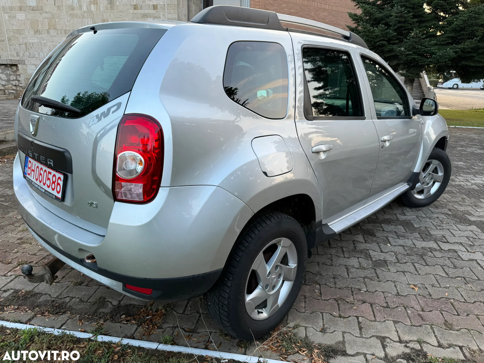 Dacia Duster 1.5 dCi 4x4 Prestige - 3