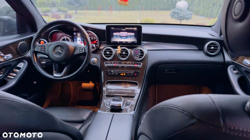 Mercedes-Benz GLC - 35