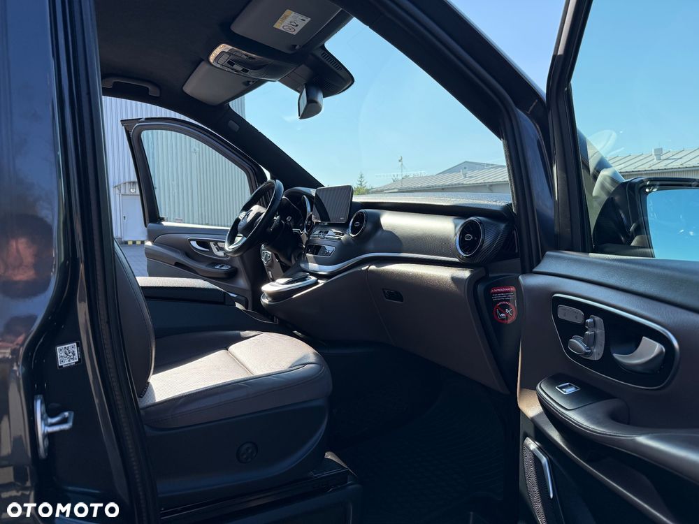 Mercedes-Benz Klasa V 300 d 4-Matic Exclusive 9G-Tronic (d³ugi) - 11