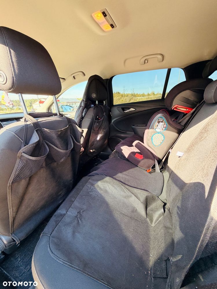 Opel Astra 1.6 CDTI Enjoy - 13