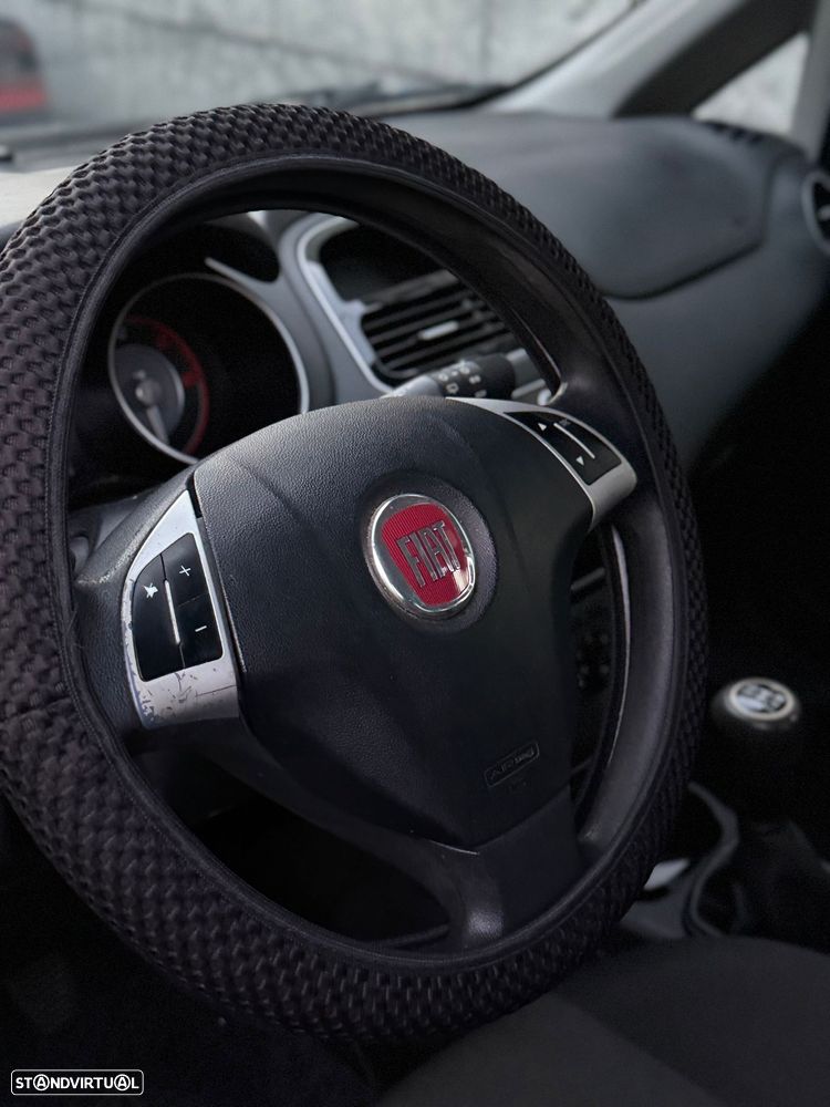 Fiat Grande Punto - 11