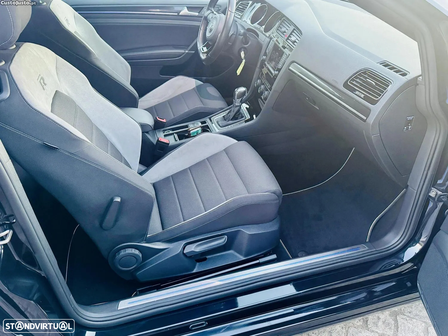 VW Golf - 24