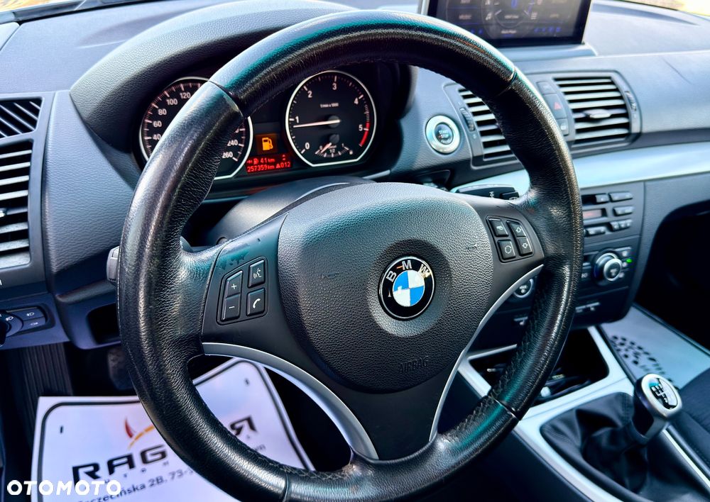 BMW Seria 1 120d DPF - 13