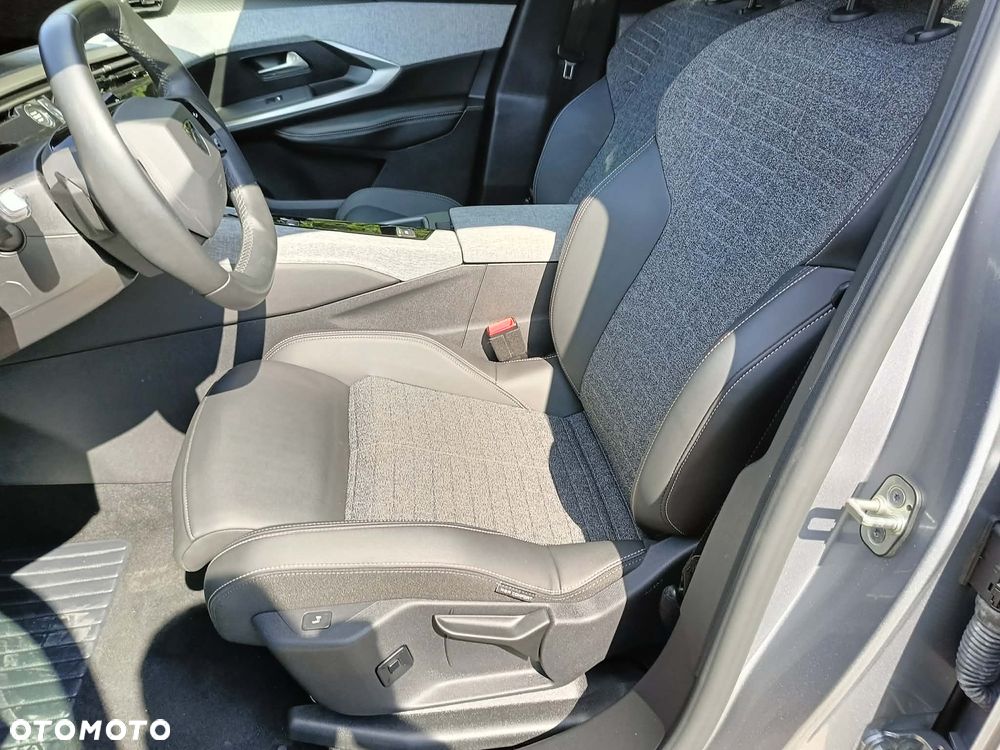 Peugeot 3008 Hybrid 145 e-DSC6 Allure Business - 15