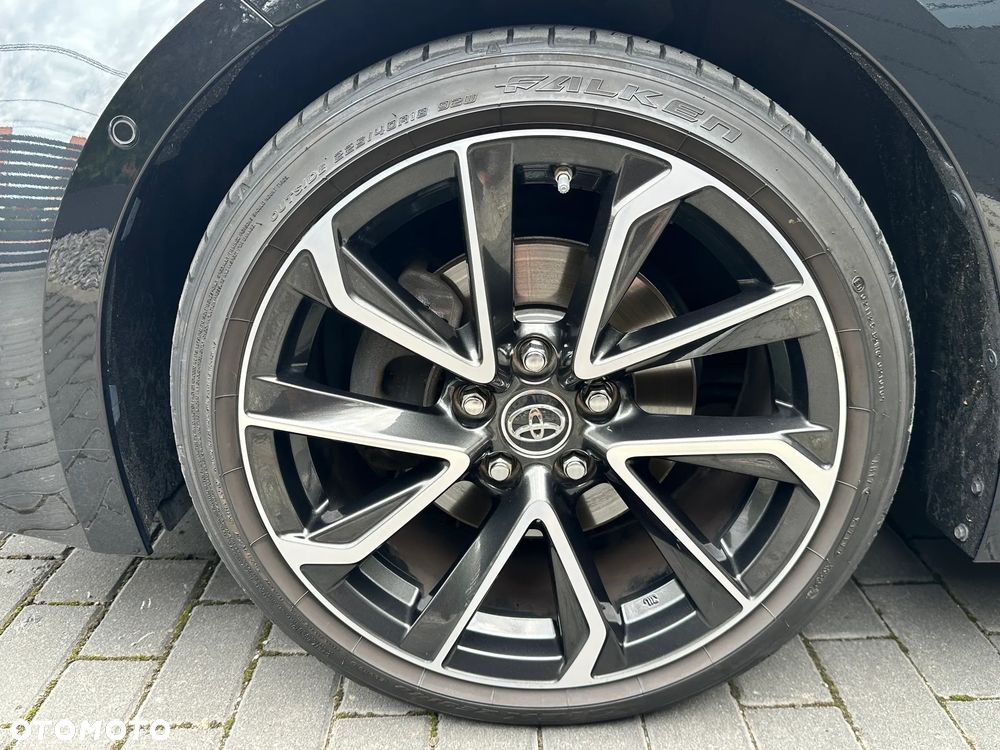 Toyota Corolla 2.0 Hybrid Executive - 34