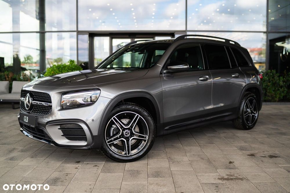 Mercedes-Benz GLB - 2