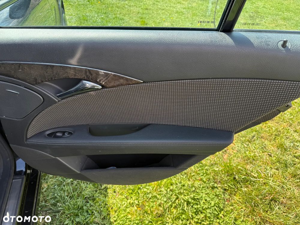 Mercedes-Benz Klasa E 220 CDI Automatik Avantgarde DPF - 24