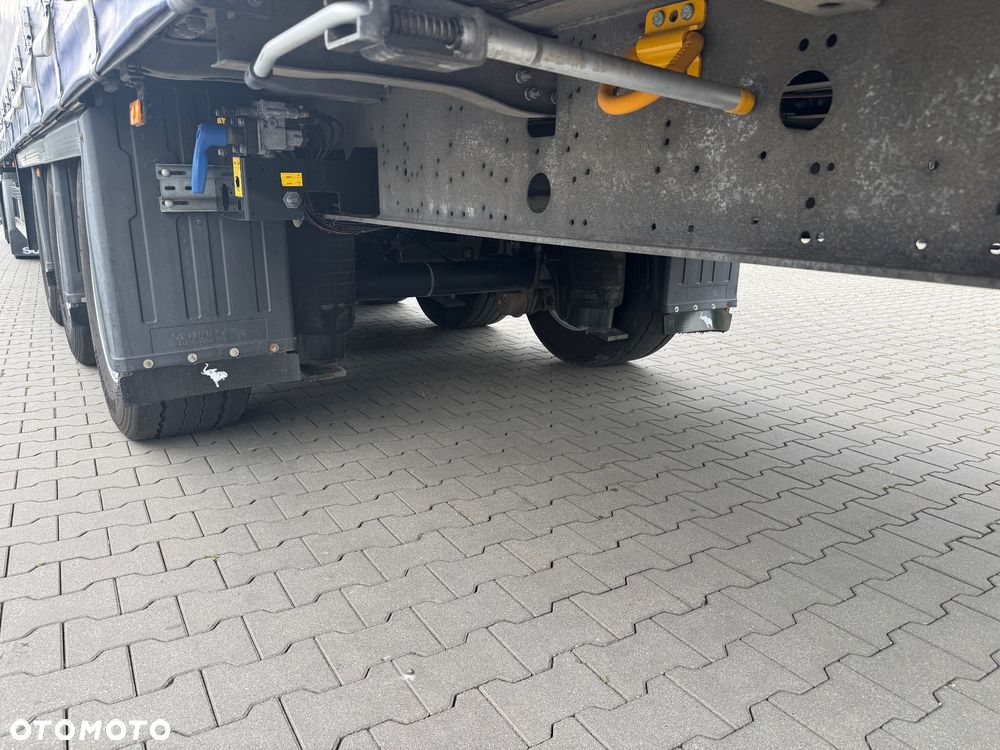 Schmitz Cargobull FIRANKA VARIOS MAŁO UŻYWANA - 12