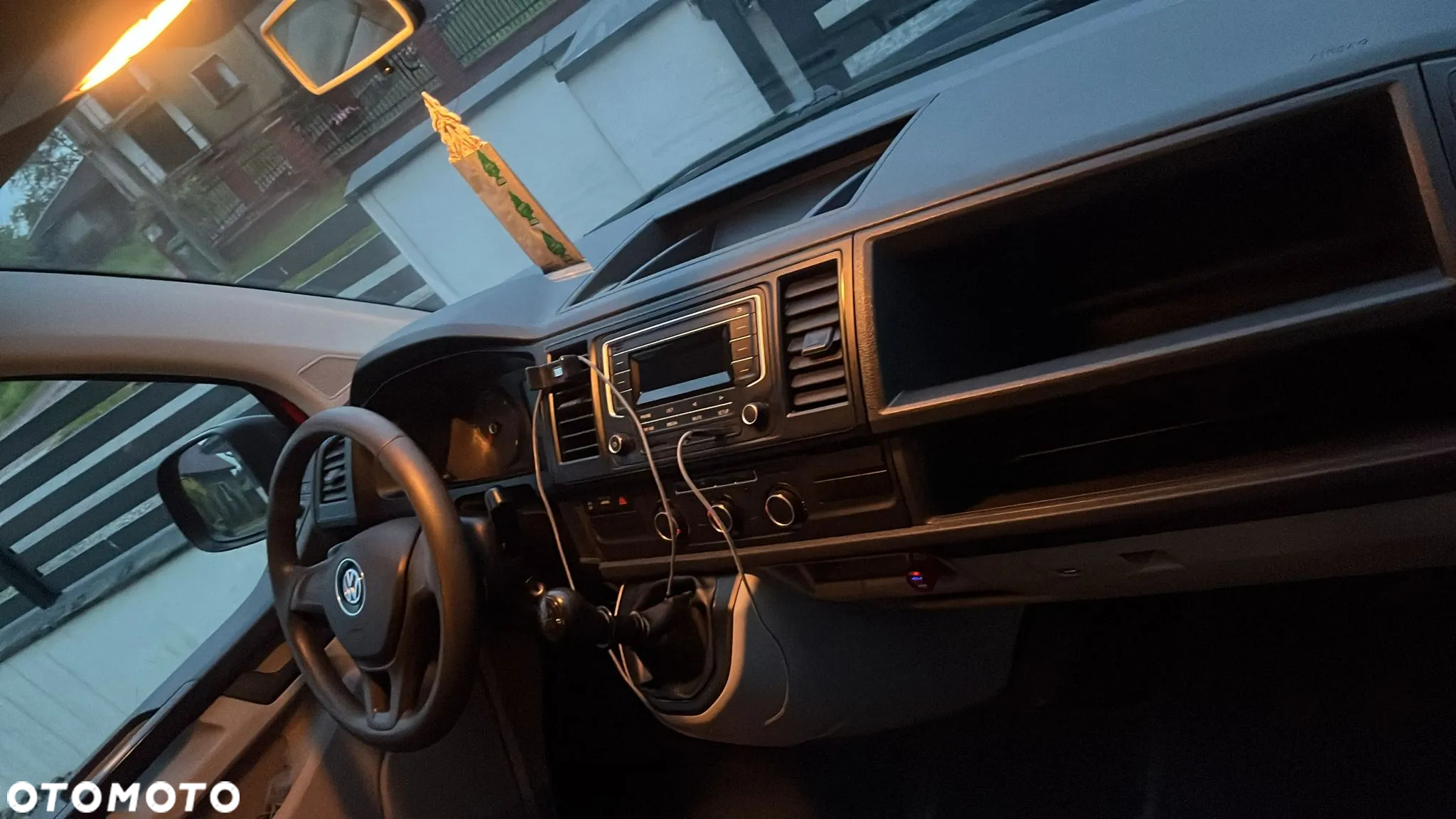 Volkswagen Caravelle 2.0 TDI L2 Highline - 10