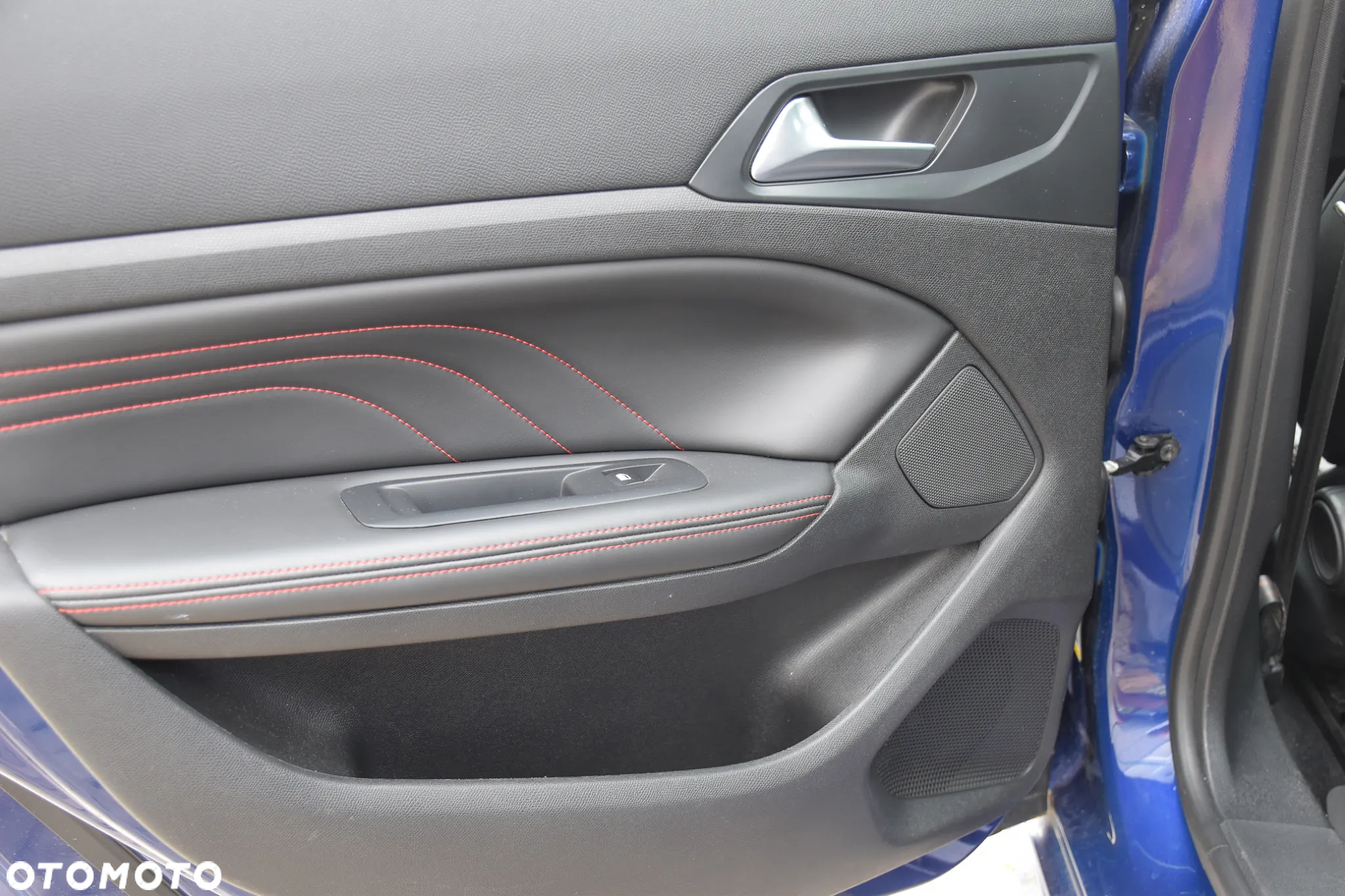 Peugeot 308 SW BlueHDi 180 EAT6 GT - 38