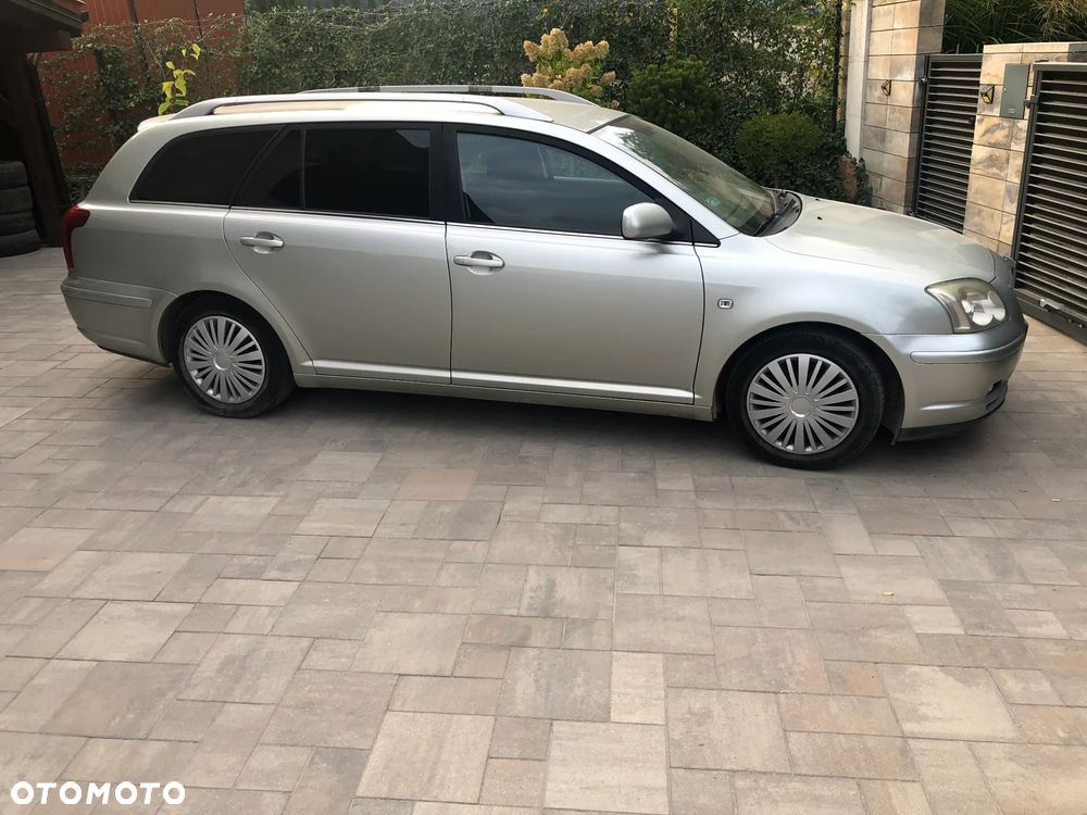 Toyota Avensis 1.8 VVT-i Sol - 4